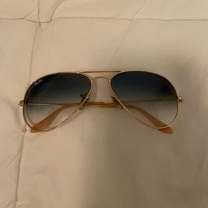 Authentic Gradiant Ray-Ban Aviators